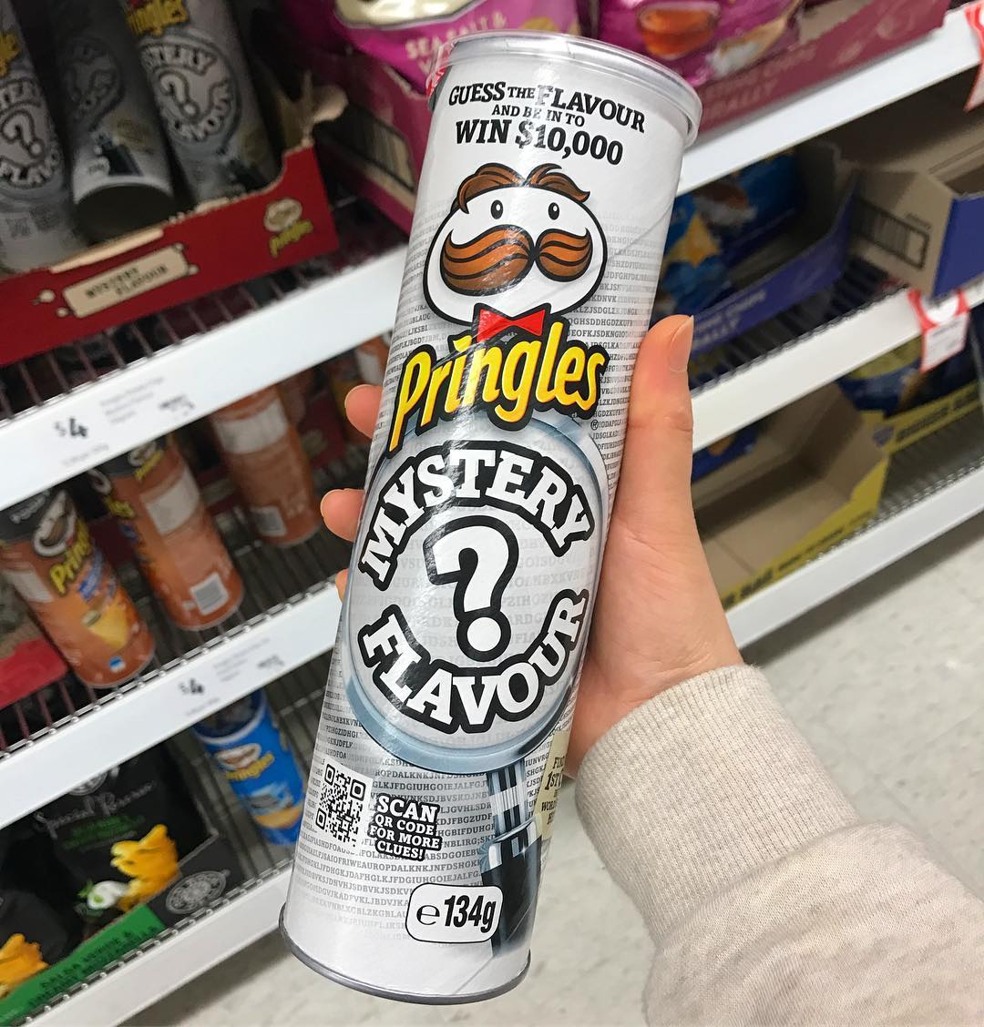 去年Pringles在台湾、韩国、日本等地推出了崭新口味引起了网络上的暴风式讨论，原因是…这个期间限定新口味竟然是一款「神秘口味Mystery Flavour」，真的让人禁不住好奇心爆棚呀！