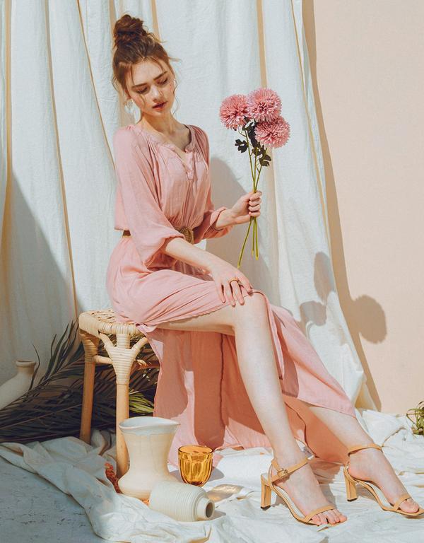 马来西亚时尚女装网店Air Space:源自台湾的AIR SPACE堪称是「超人气网红爱牌」!多元的服饰选择让你轻松Carry各种场合~而且她们家还特别贴心地推出大码女装设计,棉花糖女孩们也能透过时尚OOTD大展自信美。