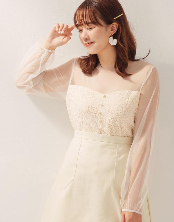 马来西亚时尚女装网店Air Space:源自台湾的AIR SPACE堪称是「超人气网红爱牌」!多元的服饰选择让你轻松Carry各种场合~而且她们家还特别贴心地推出大码女装设计,棉花糖女孩们也能透过时尚OOTD大展自信美。