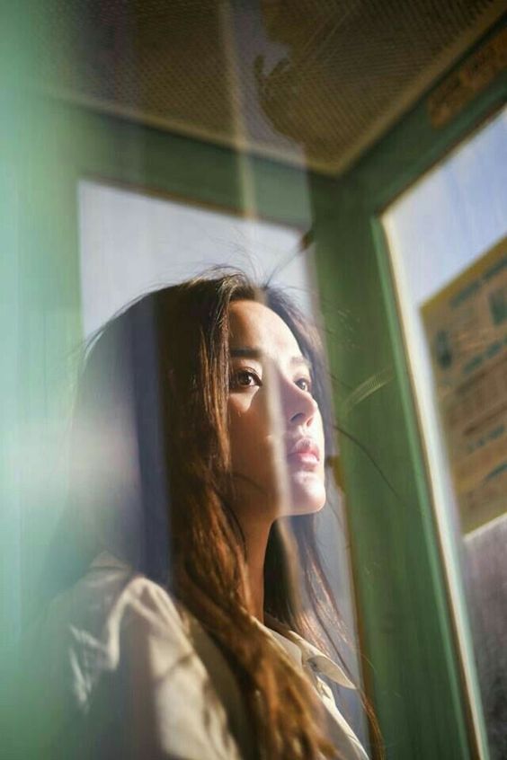 小时候着急着想要快点长大、一想到未来可以实现自己想做的事就极度憧憬;等到真正长大后,却一心希望时间过得慢一些,感叹「不想长大」…相信被时光追赶着成长为大人的我们都对此很有感触吧?