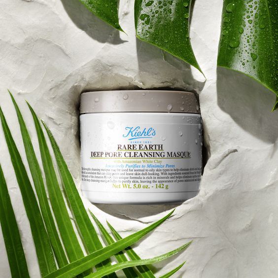 Kiehl’s Rare Earth Deep Pore Cleansing Masque 亚马逊白泥帮助净化毛孔、深层清洁、调理肌肤改善多余油脂分泌,堪称是泥面膜界最为人熟知的产品之一!敷过一次便能亲眼可见超好效果~