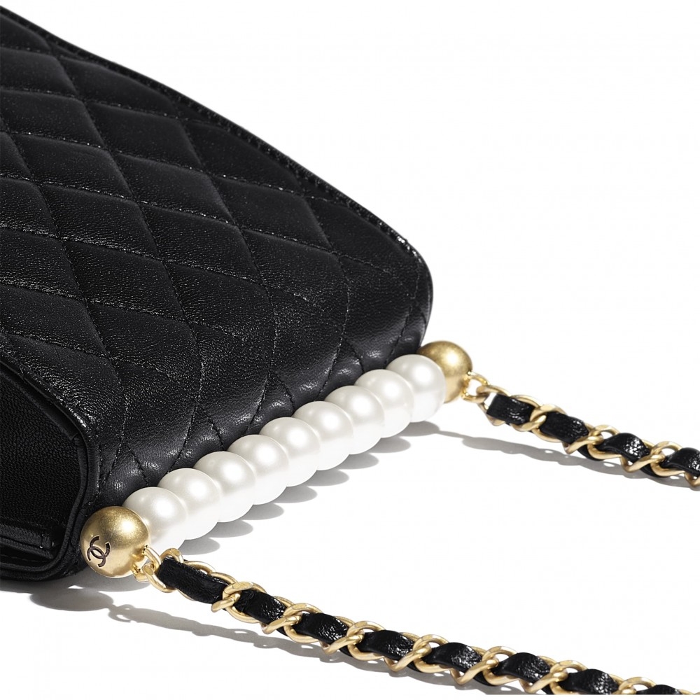 flap-bag-black-goatskin-imitation-pearls-gold-tone-metal-goatskin-imitation-pearls-gold-tone-metal-packshot-extra-as0584b0215694305-8821788868638