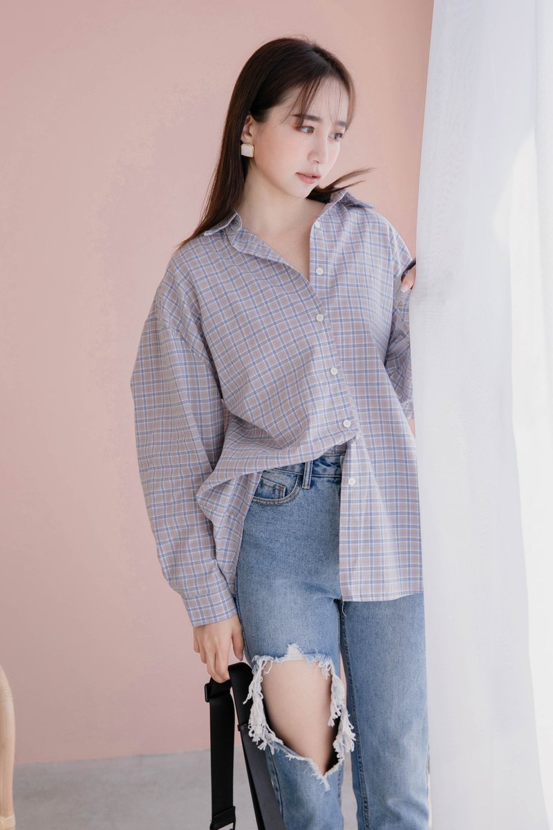 马来西亚时尚女装网店Arimee:C编特别喜欢他们家的少女感设计,无论是休闲风T恤、甜美风连衣裙、CHIC风外套、女孩味衬衣...各式各样的Style都特别好看!而且价格也和款式一样赞赞哒 ❤️~