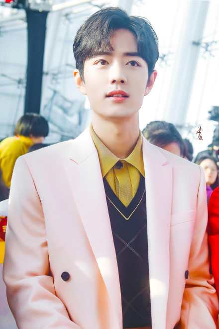 0074b7nbly1gda8orhhsmj325y38y4qr