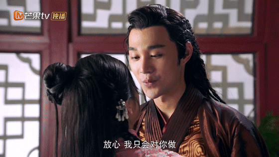 ✨《一夜新娘》| 领衔主演:袁昊、赵昭仪 海盗岛主秦尚城对想当女侠的花溶一见倾心;原意是想要将心爱的溶儿嫁给自己一起在岛上生活,殊不知各种「骚操作」实力呈现了虐妻一时爽,追起火葬场 ? 据传袁昊和赵昭仪私底下是真实的一对CP,所以不仅剧情好看,花絮比正剧更甜~记得要补追哟!