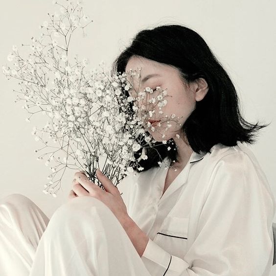 ✨ 花束道具 唯美清新照片必备的「花束」道具必须GET!在美丽花束的点缀下,随便怎么拍效果都好好看呢~