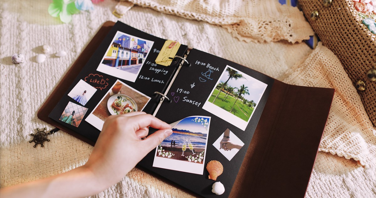 如此高品质的图像当然也要有长久收藏的价值喽~SELPHY SQUARE QX10打印时会通过对照片覆膜,避免照片因光照、液体、油污及空气等影响而褪色和破损,照片寿命长达100年!