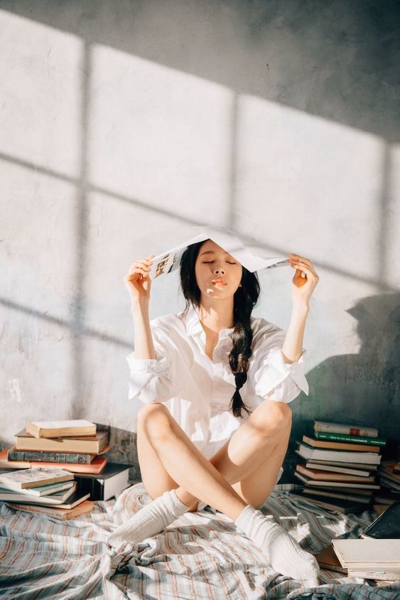 RMO(Restricted Movement Order)已经过去了两个多星期,Stay At Home的大家适应得如何呢?呆在家的这段期间不必出门见人,但在护肤、健康和瘦身方面也千万不能「自暴自弃」放纵自己~