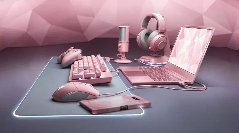 ✨Razer Blade Stealth 13 Quartz  除了笔电以外,Razer Blade Stealth 13 Quartz 同系列还搭配了同色系配件;玫瑰金控C编表示:有此一套「此生足矣」!?❤️