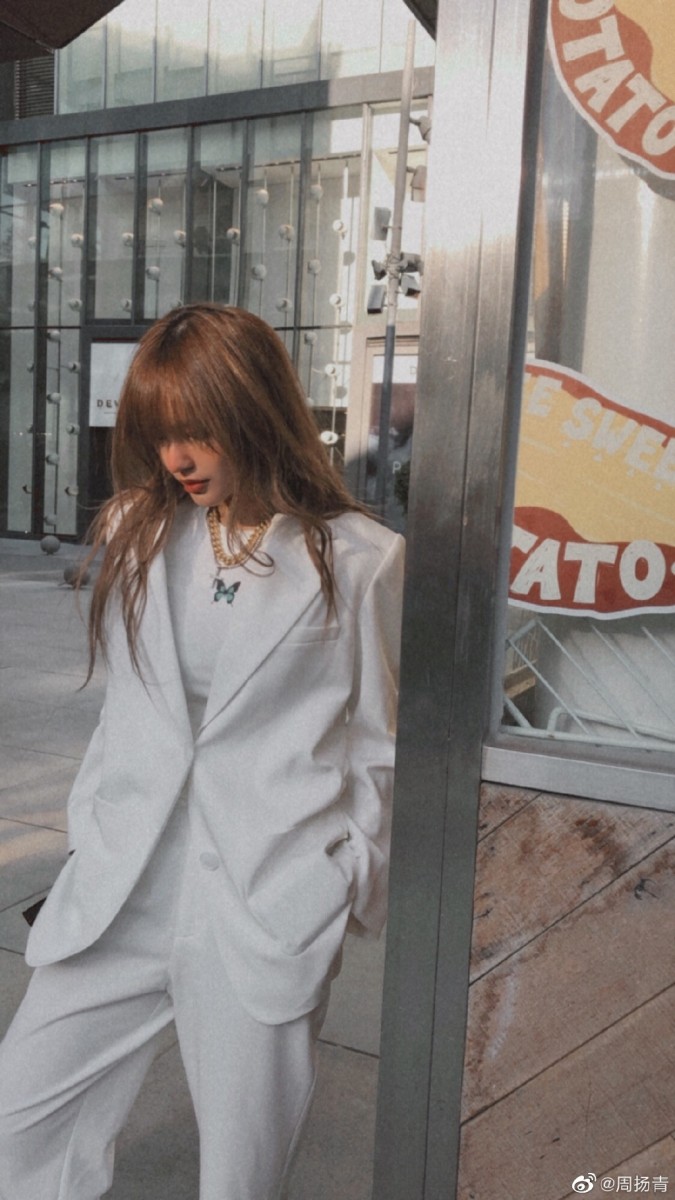 # 被质疑分手费没谈妥故意报复 · 周扬青霸气回怼:我没做错,只是让那些女生别再受骗!