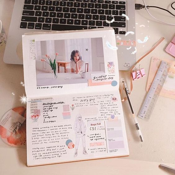 ✨不太会颜色搭配的Girls可以考虑用同色系元素点缀手帐，也很疗愈哟～