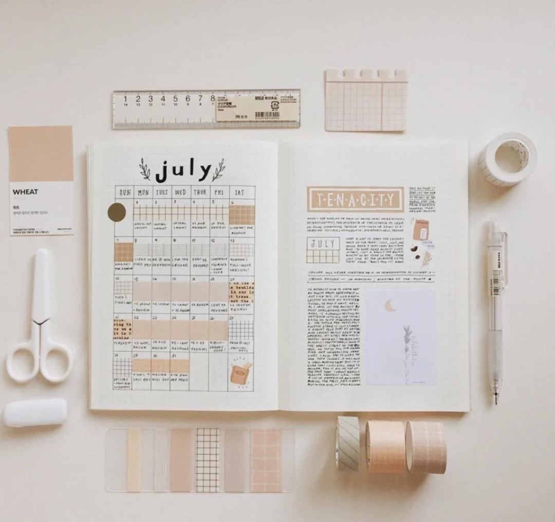 ✨排版书写的方法可以依据自己的想法和创意去做，并不一定要以「日记」、「周记」形式为主；可以依据喜好写下不同的内容。下面来分享一些好看的范例参考～ 日记、周记、日程记录