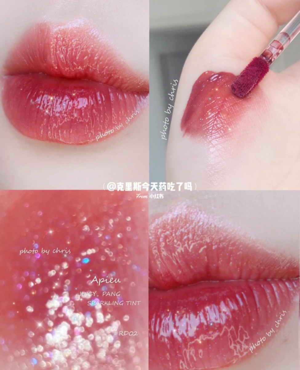 ✨ Apieu Juicy Pang Sparkling Tint RD02: 星光葡萄豆沙色 带有淡淡的葡萄紫调，上唇颇有豆沙粉色的感觉～成膜后会更红一些，配上蓝紫色的细闪完全是「小仙女色」无误！