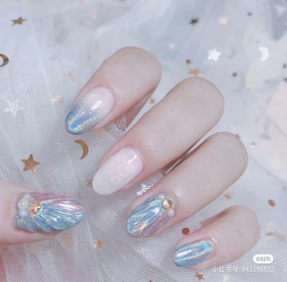 「极光」渐变美甲每个女生看了都一定会心动!❤️