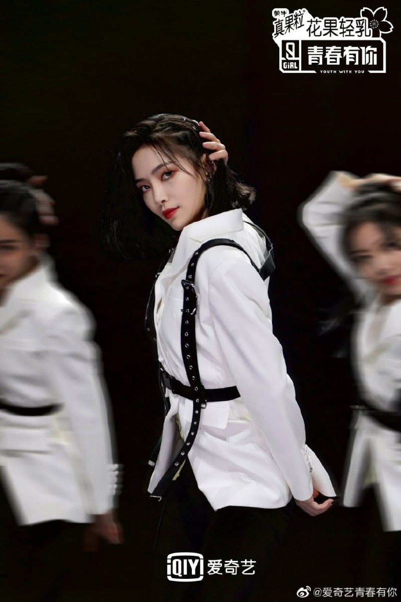 ✨许佳琪: 「我就像是一条鱼,在这条河里游啊游…游了七年。有了这个机会,我终于找到了海的入口;我也知道,风浪后…我也会看到最美的彩虹!」 「我不知道优秀的尽头在哪里,但我能做到的,是不断接近优秀,跟你们一起变得更好!」