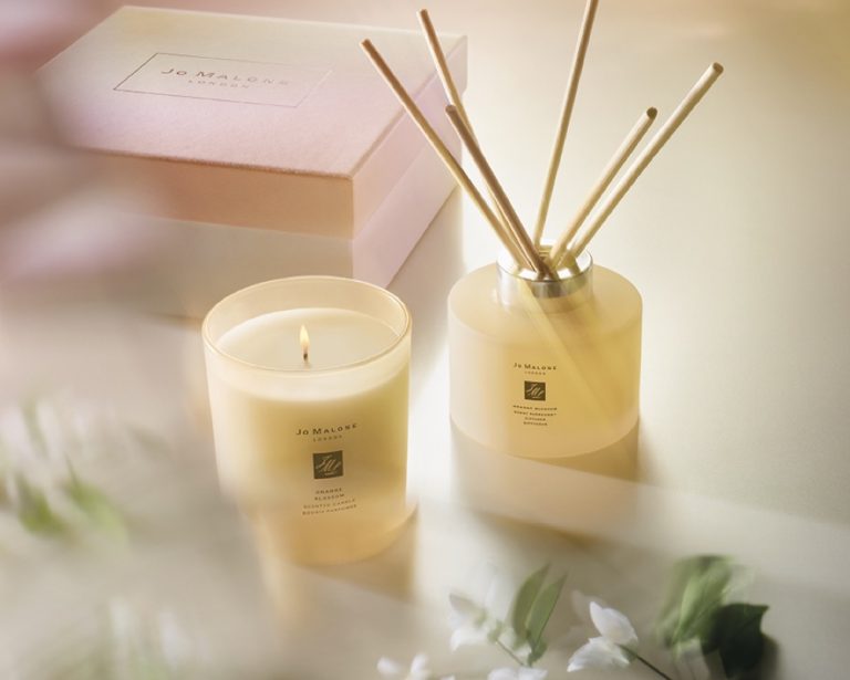 此外,2020 Jo Malone秘境花园春季限定系列中也包含了「橙花」香味的居家香氛系列,有扩香和香氛蜡烛可选;对橙花香气情有独钟的女生们绝对要打包带走!❤️