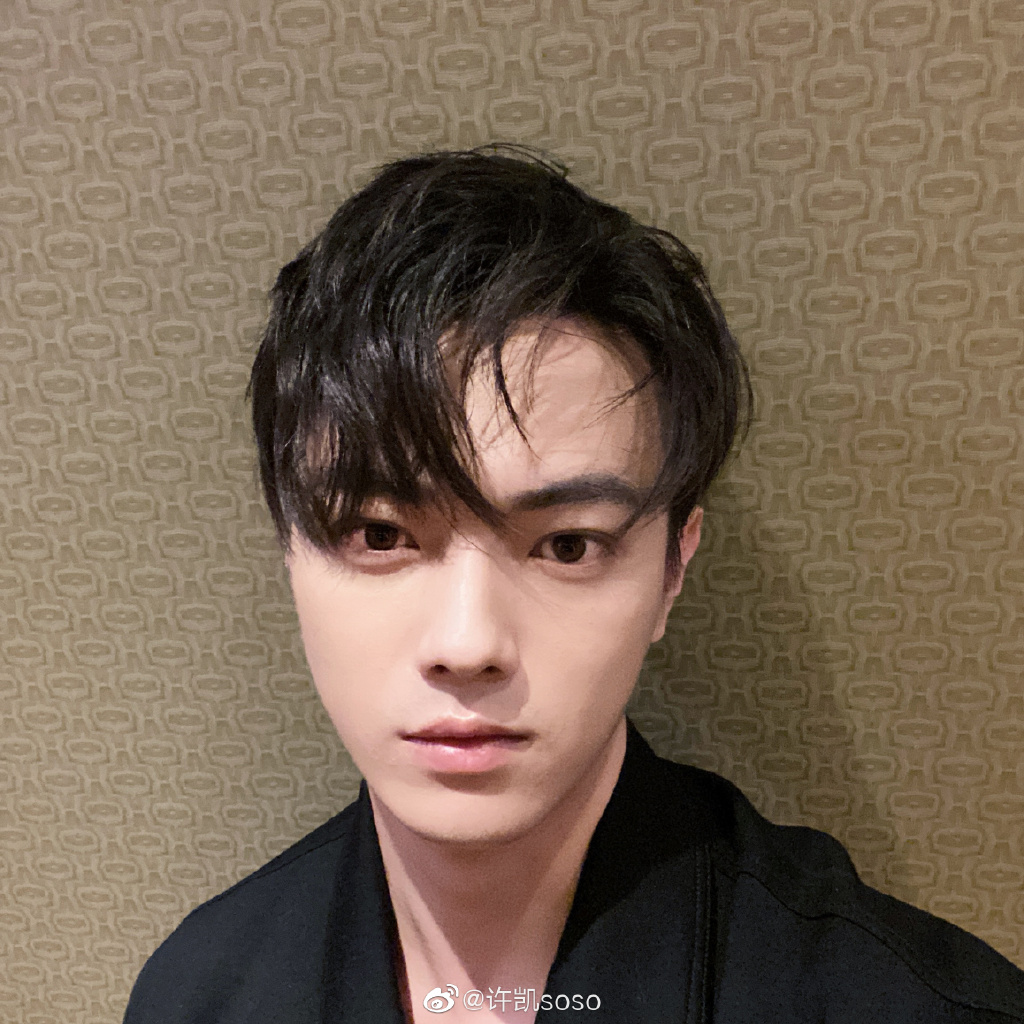 aec223b9gy1gefhvexu4lj21sc1scnpd