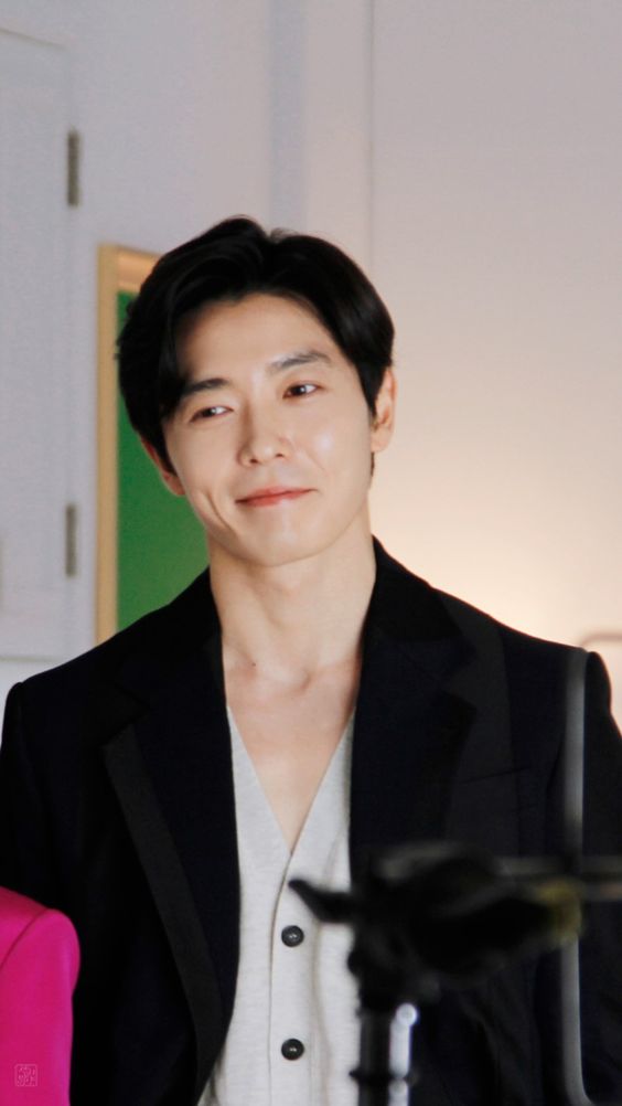 第18位：金材昱 | 韩剧代表作：《她的私生活》、《客：The Guest》、《爱情的温度》