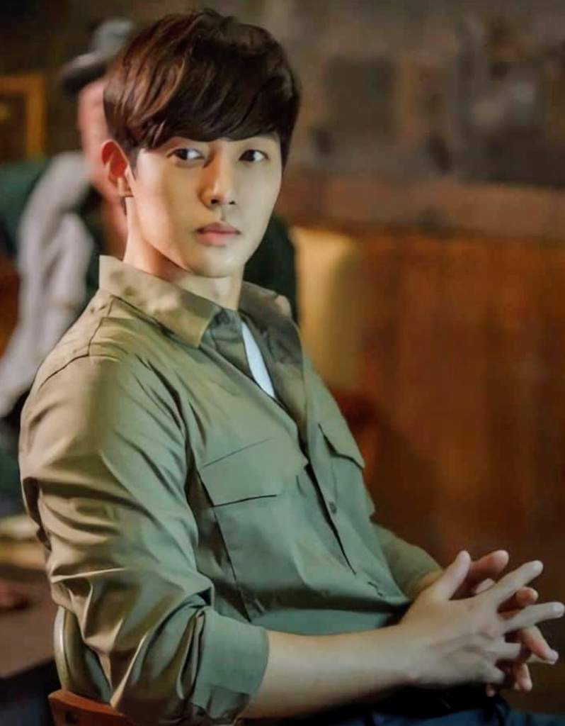 第1位：金贤重 | 韩剧代表作：《当时间停止时》、《感激时代：斗神的诞生》、《恶作剧之吻》、《花样男子》