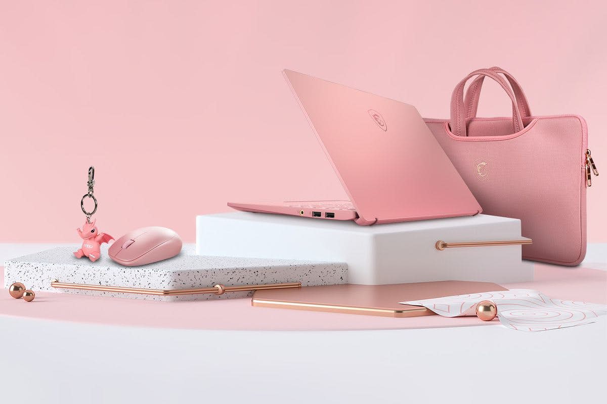 而且在这期间进行预购的朋友们还会获得同色系的系列配件哟!其中包括手提电脑包、滑鼠、吉祥物钥匙圈。