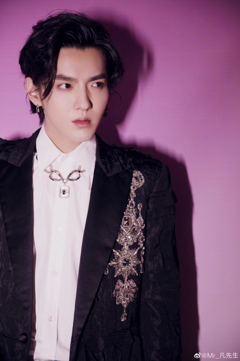 d60fbcc9ly1gacloilb5nj23gg56o7wl