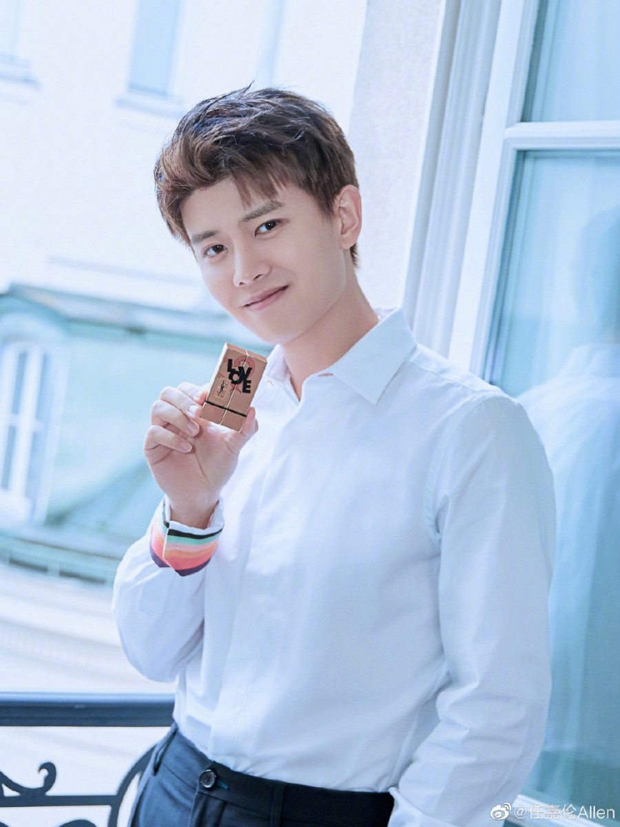 e2868adcly1gbscwrf2ypj21tj2fdu0x