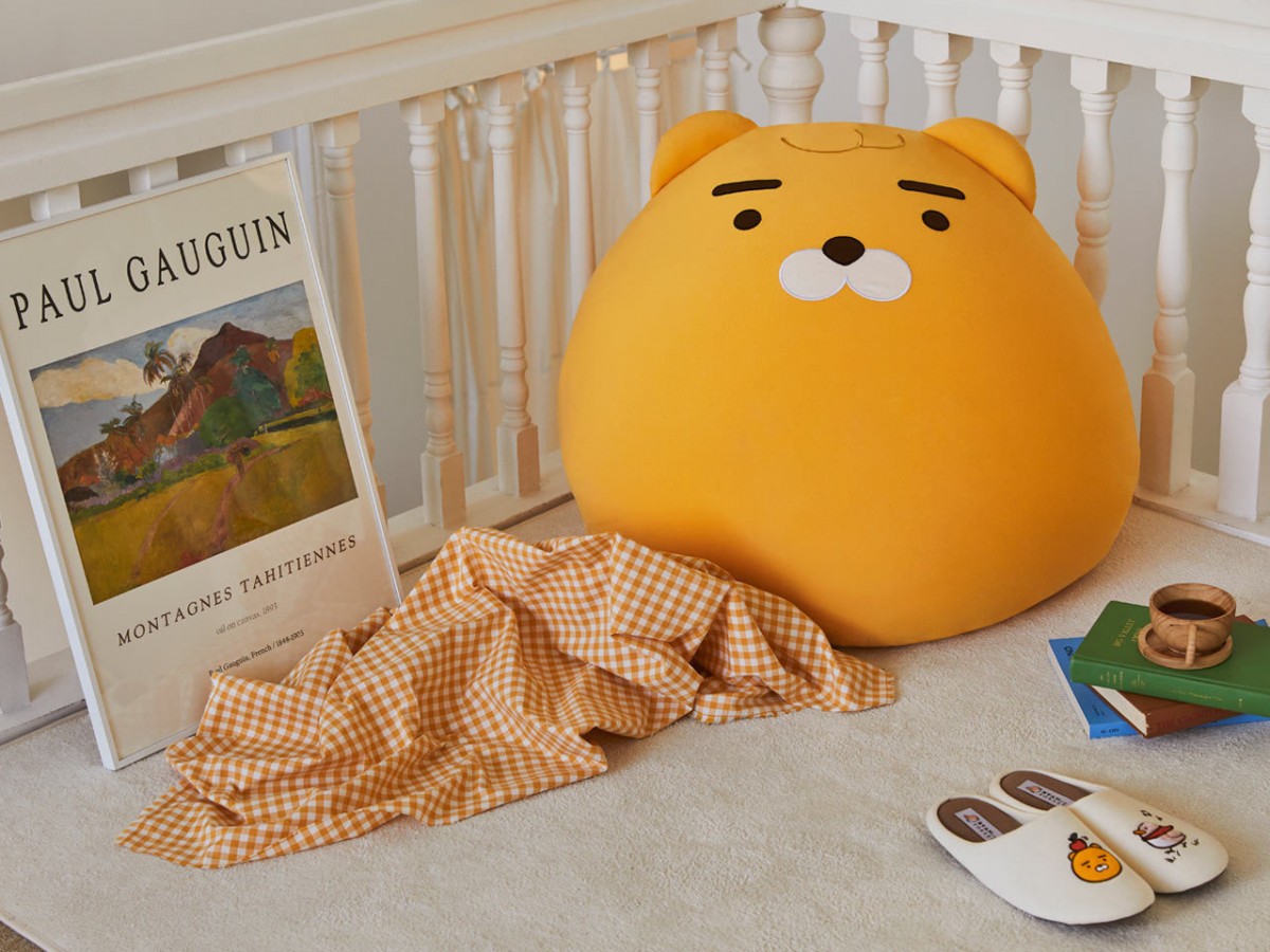 一个人呆着有莱恩陪伴不觉得孤单~偶尔还有呆萌莱恩的温柔凝视??(欸?~)