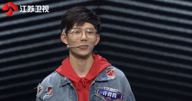 但拿掉美颜滤镜后在电视节目上的他...这是两个不同的人吧！？！？?