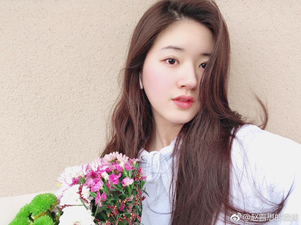 006aCKOzgy1fzpunkeaqzj315s0vcqfj