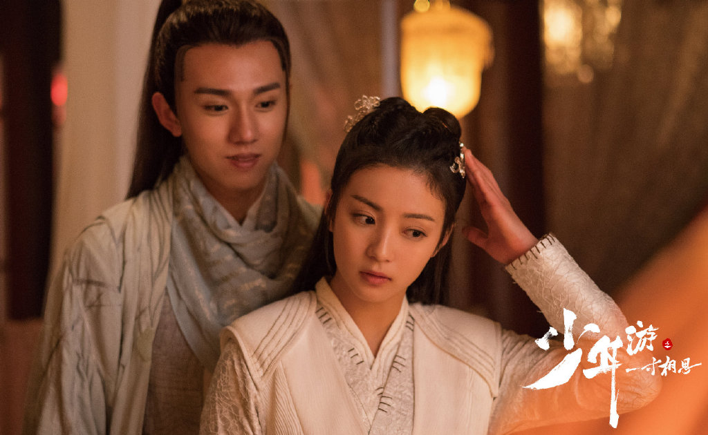 7位主角团成员的每个人物角色都很鲜明,除了男女主角外其他副线CP也很好磕!有饱满的感情戏、有武侠风打斗场面、有反转再反转的江湖权谋,整体呈现的画风很具电影感,真的是一部值得追看、制作精良的好剧!