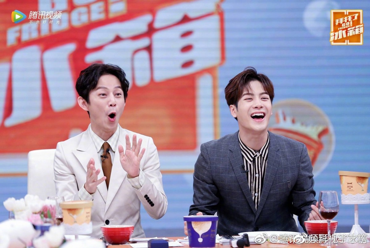 《拜托了冰箱》自第一季播出以来,由「何尔萌兄弟」何炅和Jackson王嘉尔组成的固定主持组合,一直以来深受观众们的喜爱!