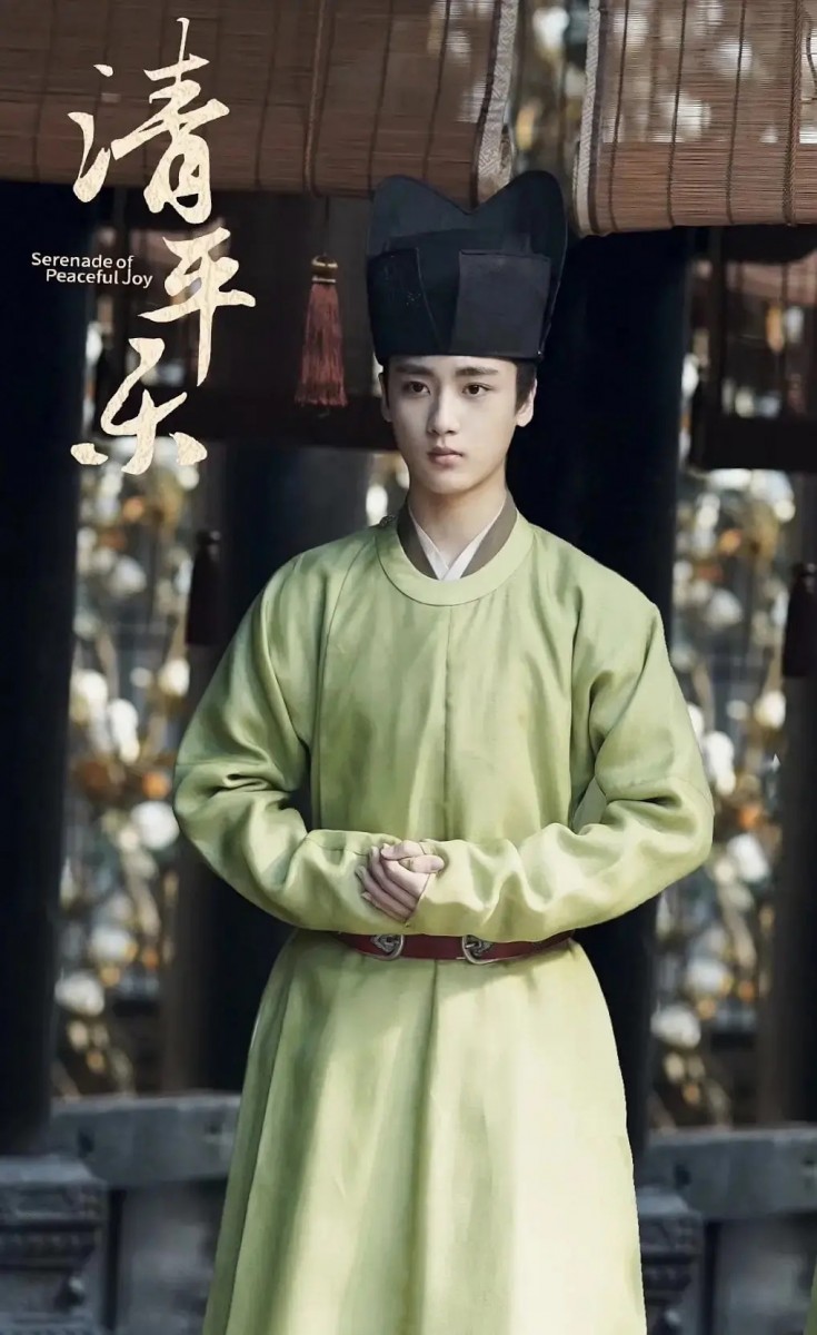 2020 上半年「最具潜力影视演员」TOP 8: 边程《清平乐》 正午阳光出品必是佳品~《清平乐》还未开播便已收到极高关注!一开始小编也是奔着剧情和演技派男演员王凯看的这部剧,但追看起来后...完全被里面的新晋年轻演员们的表现惊艳到了~04年出生的边程出演「怀吉」一角表现十分到位,绝对未来可期!