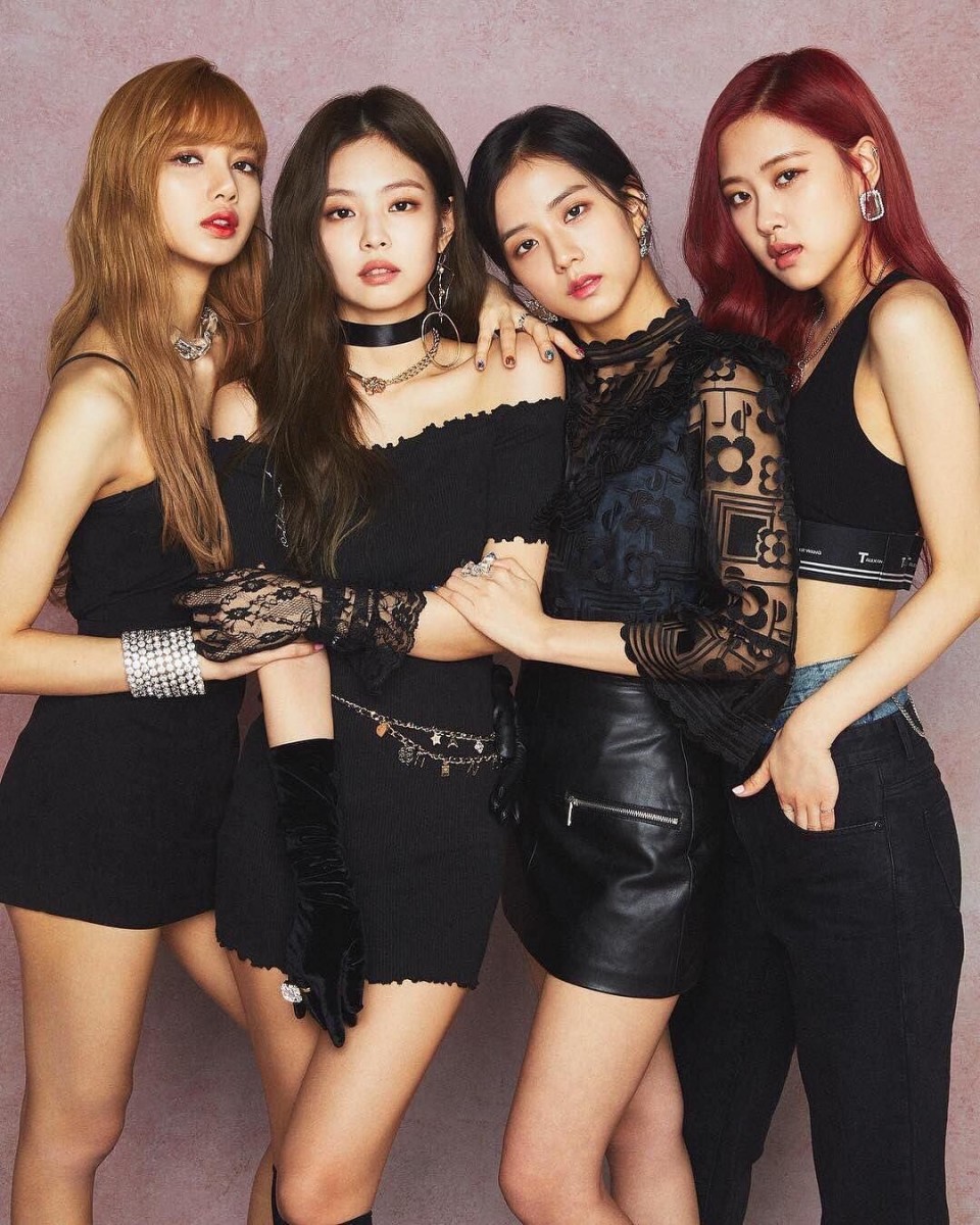 Blackpink成员LISA、JISOO、ROSE、JENNIE分别摘下第2、第5、第6和第8名佳绩 ?