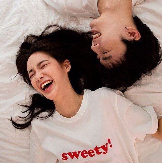 「喜欢你的理由?你,就是那个理由。」 爱你还需要什么天花乱坠的理由吗?唯一的答案:因为是你啊!❤️