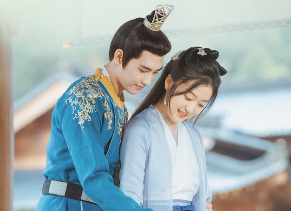 【2020上半年新浪文娱风云盛典 · 十大影视剧 TOP 8 】 ✨《萌医甜妻》| 领衔主演:孙千、黄俊捷(得票数:1703055)