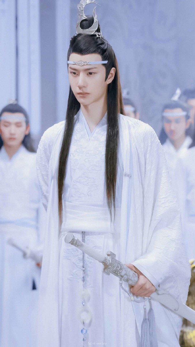【2020上半年新浪文娱风云盛典】最受欢迎影视演员 Top 10: ✨王一博 | 代表作《陈情令》(得票数:2112323)
