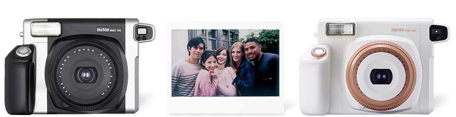 除了底片宽幅适合用于拍广阔风景，instax WIDE 300的近距离拍摄镜头也能让用户拍摄好看的close-up照片，是不是超级实用呢？?