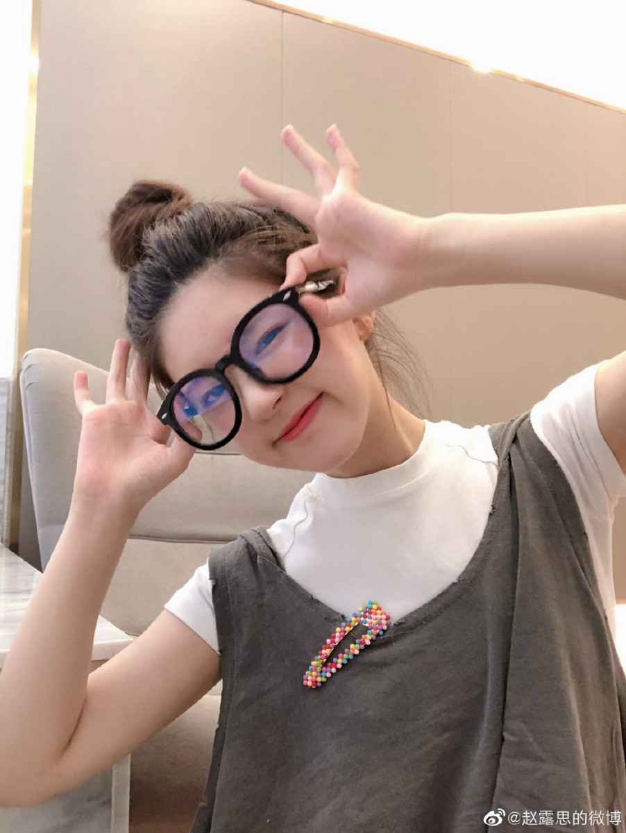 006aCKOzgy1g5lmo26b1rj31sg2dsb29