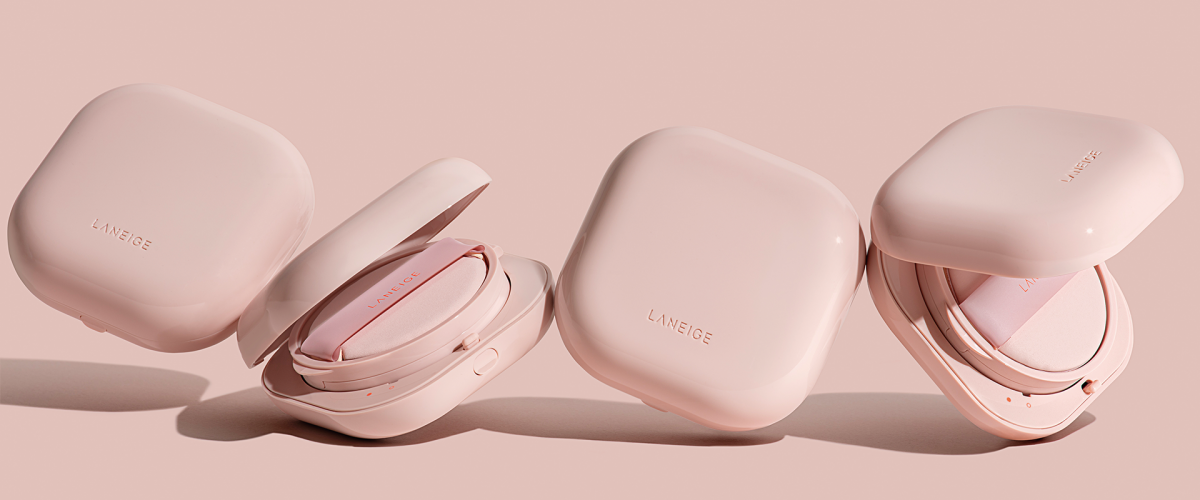 宝宝柔粉色款式Laneige Neo气垫主打亮泽感妆面,而且持久力佳,不必担心大脱妆或妆面色泽变暗沉。