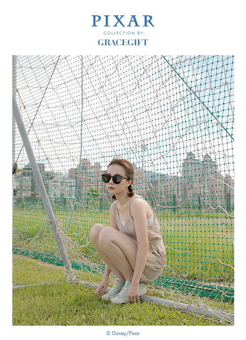 ✨ 清新薄荷绿色 小清新薄荷绿色真的让人难以抗拒 ❤️ 上面绣有三眼怪cos巴斯光年和胡迪的图样,萌感炸裂!