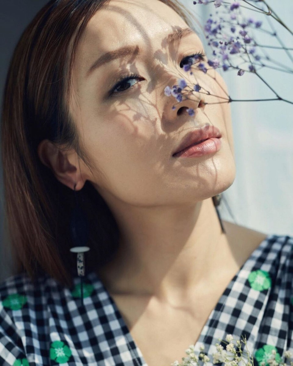 7、「人生总你重视的人和事,往往只是一厢情愿;要爱自己多一些,才更有空间去被爱。」