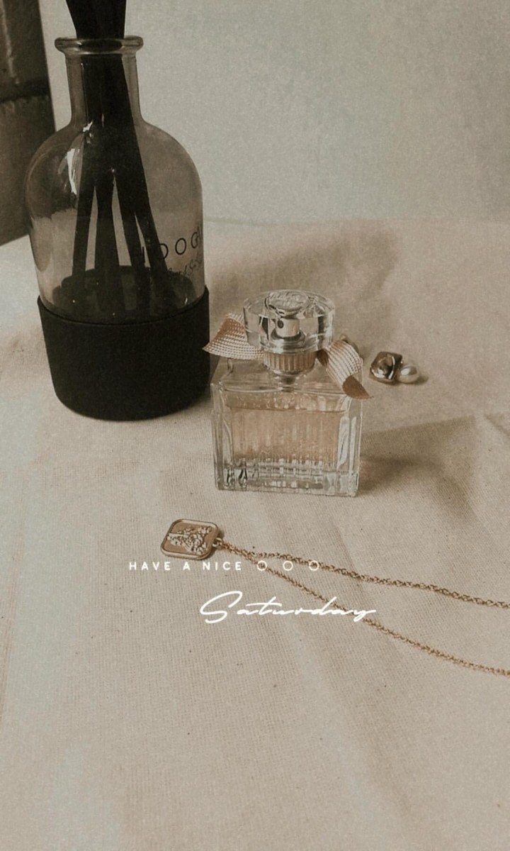  Instagram Stories Effect 限时动态滤镜作者：? @ zzennaa.c ✨ Have a nice day！