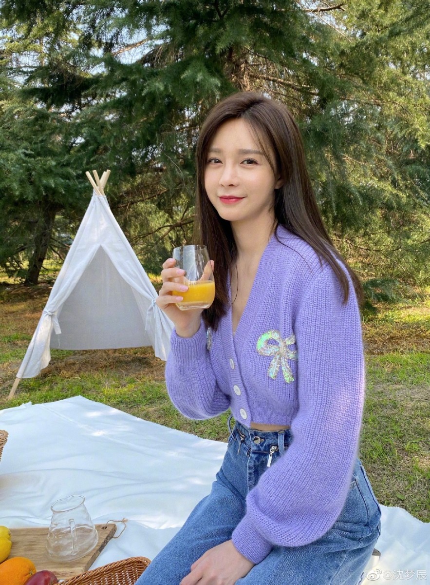 674a5fe4gy1gd2iyegt4kj223q2uykjo