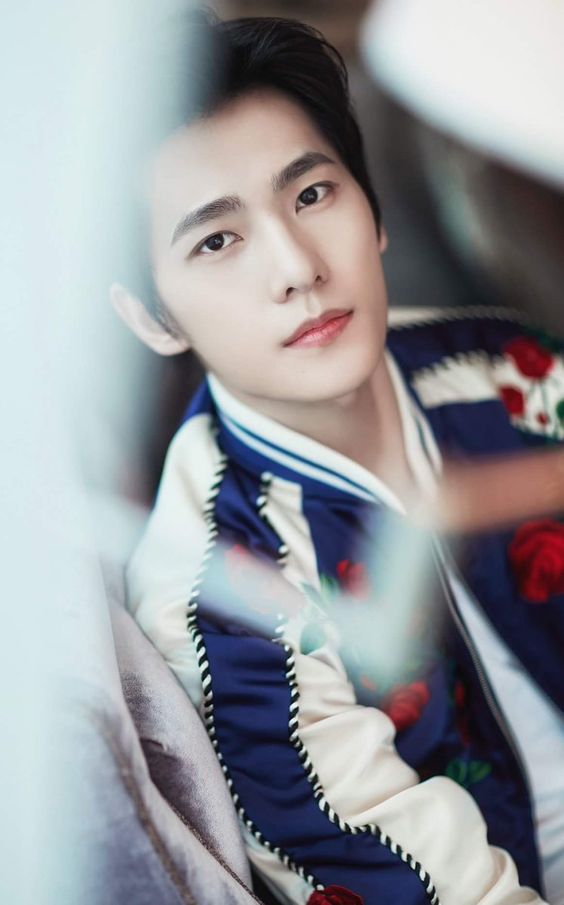 6790e96d261e2aeaa43895a52e3b6881