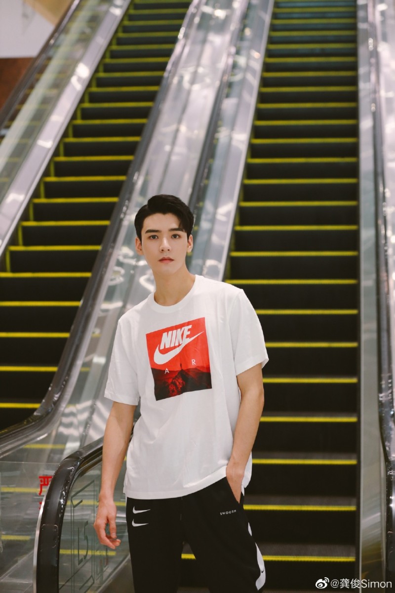 81770656ly1gehqofrt70j222o340kjm