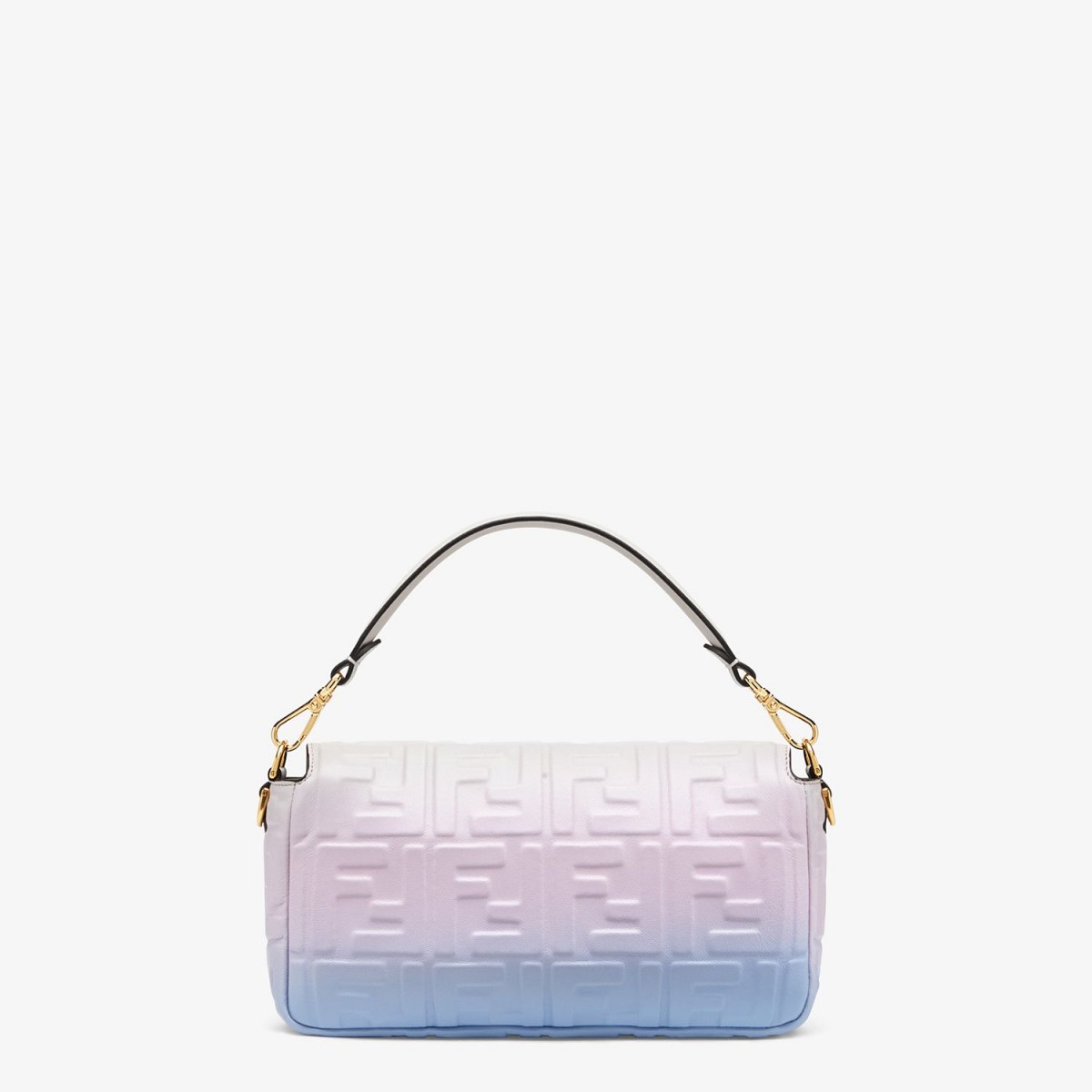 Iconic Baguette包包上还饰有品牌经典FF标志的压纹和FF搭扣,是正面翻盖、带内部隔层的设计~不仅可以手提、肩背,还能斜挎~适用当成各种场合的穿搭配件。