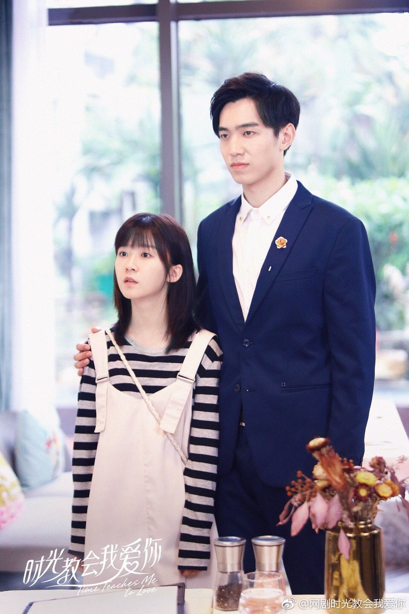 她为了弟弟的高额手术费发愁、外冷内热企业总裁时敛森因不愿商业联姻,俩人决定各取所需签下合作条约。自此他们从漠然到真正了解彼此,从相杀到相爱逐渐甜暖相伴、共同成长。