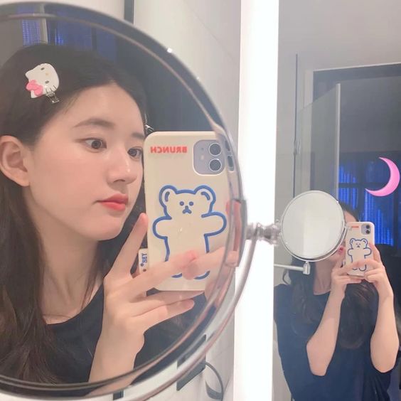 各式各样的Instagram Story GIF款式多到眼花缭乱，想要用的时候总是无从搜起？IG控们小本本都拿起来准备写笔记啦！（笑）以下10+款超级实用百搭的GIF搜索关键字，无论你想要打造任何风格的Story排版，都非常实适用哟：