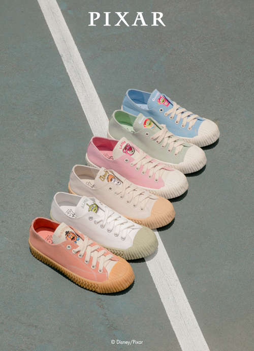 TOY STORY玩具总动员的粉丝们小心你们的钱包了(笑)本季台湾品牌Grace Gift为「皮克斯饼干鞋」系列再添6对家族新成员,鞋舌上都有萌度炸裂的玩具总动员角色,而且整体鞋身配色超级粉嫩可爱,完全是女生们夏季穿搭必备啊!?