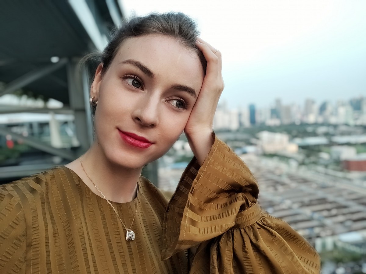 「张开手掌,轻松完成零死角上镜美照」